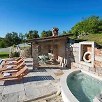 Malini With Pool, Sauna And Fenced Garden *