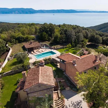 Malini With Pool, Sauna And Fenced Garden Labin (Istria)