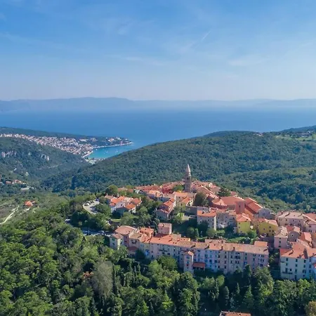 Villa Malini With Pool, Sauna And Fenced Garden Labin (Istria)