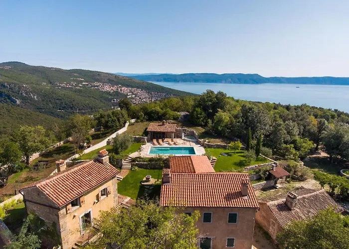 Malini With Pool, Sauna And Fenced Garden Villa