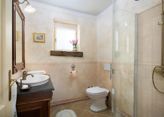 Villa Malini With Pool, Sauna And Fenced Garden Labin (Istria)