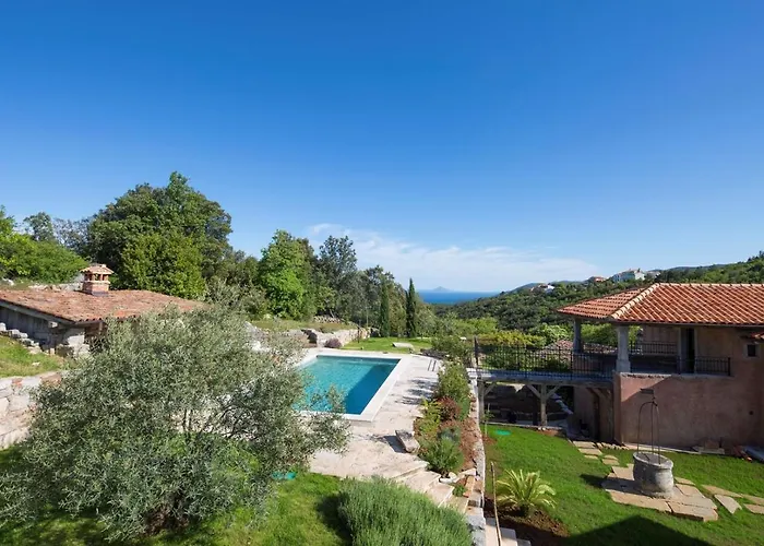 Malini With Pool, Sauna And Fenced Garden * Labin (Istria)