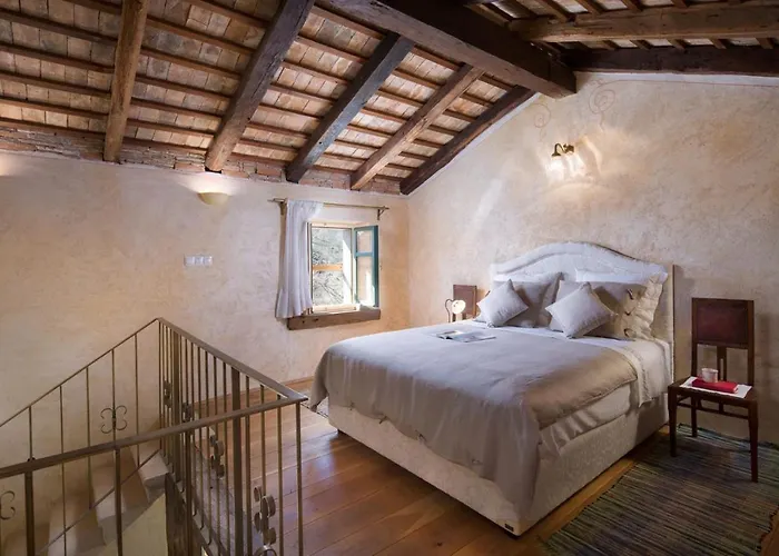 Malini With Pool, Sauna And Fenced Garden Villa *