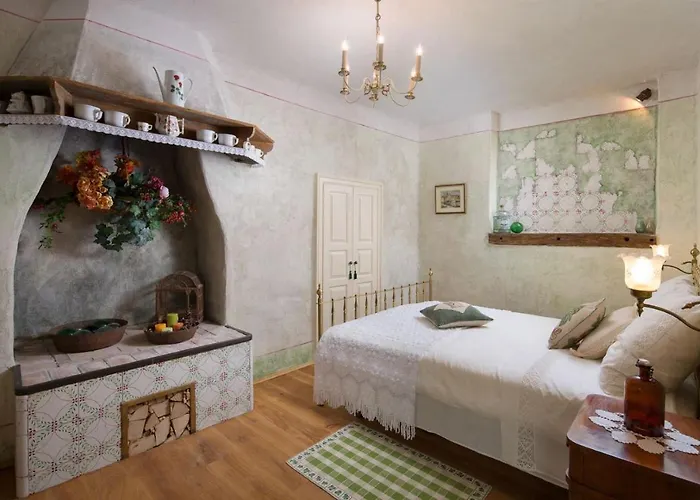 Villa Malini With Pool, Sauna And Fenced Garden Labin (Istria)