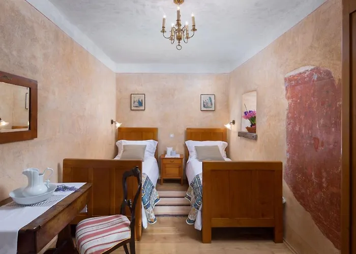 Malini With Pool, Sauna And Fenced Garden *