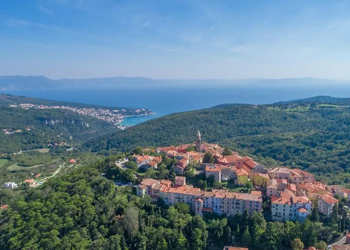 Villa Malini With Pool, Sauna And Fenced Garden Labin (Istria)