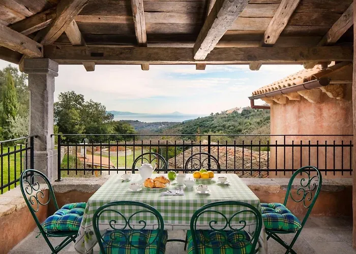 Malini With Pool, Sauna And Fenced Garden